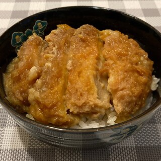 冷凍みじん切り玉ねぎを使って簡単カツ丼